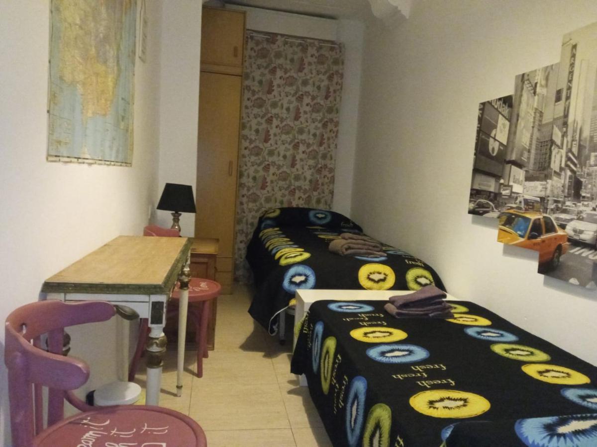 Habitacion Dos Camas Centro Gandia Luaran gambar